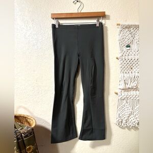 Elaine Kim Chic Deep Green Cropped Pants